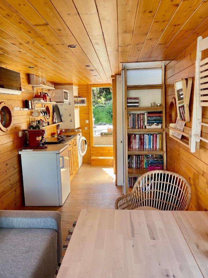 Houseboat Ginger Prague Hotell Exteriör bild