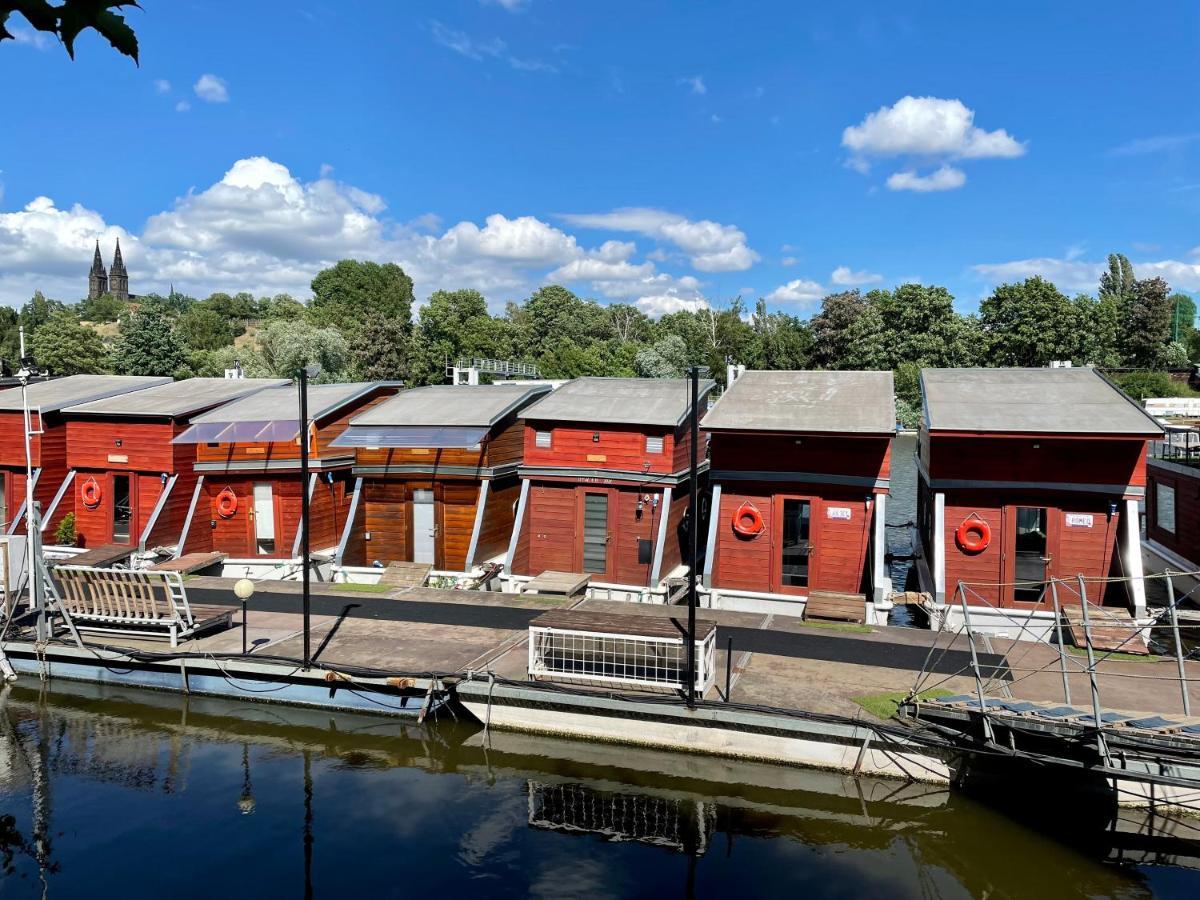 Houseboat Ginger Prague Hotell Exteriör bild